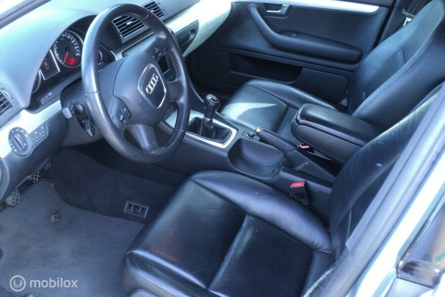 Audi A4 Avant - 2.0 TFSIe Advance LEER, AIRCO, CRUISE CONTROL, NAVIGATIE