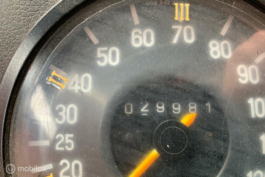 Mercedes 409 benzine 26.074 km Brandweer camper 1979