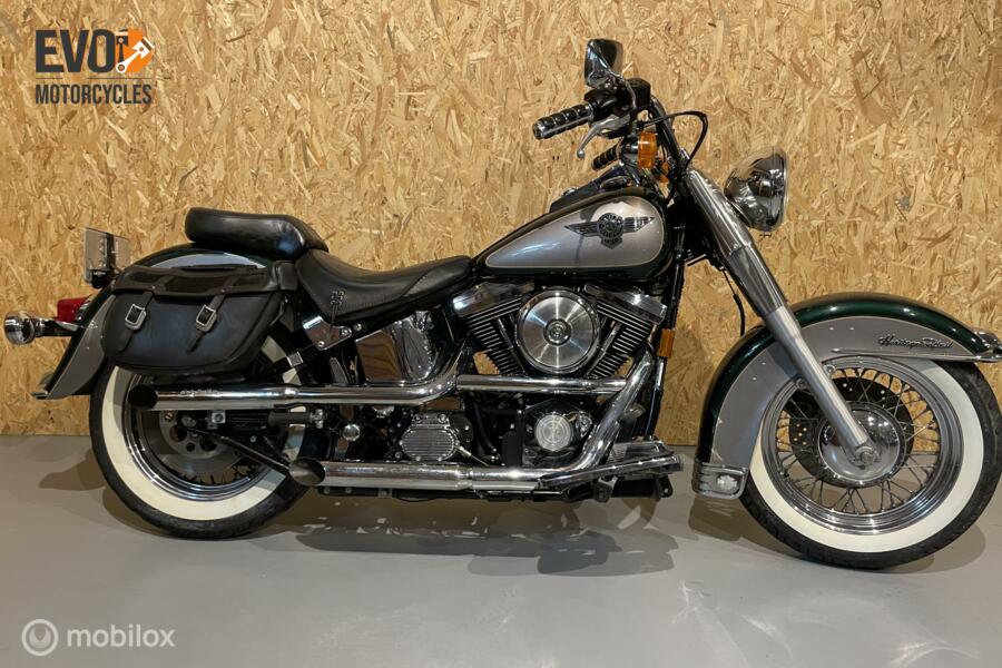 Harley Davidson FLSTN Heritage Nostalgia