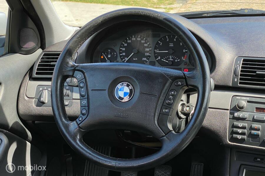 BMW 3-serie Touring 318i Executive, lederen bekleding