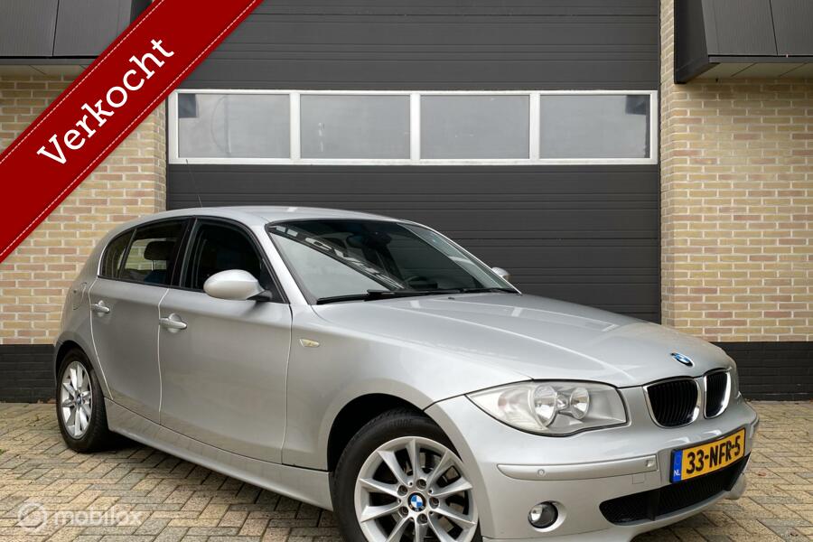 BMW 1-serie 120i High Executive|AUTOMAAT! CF-STOELEN! LUXE!
