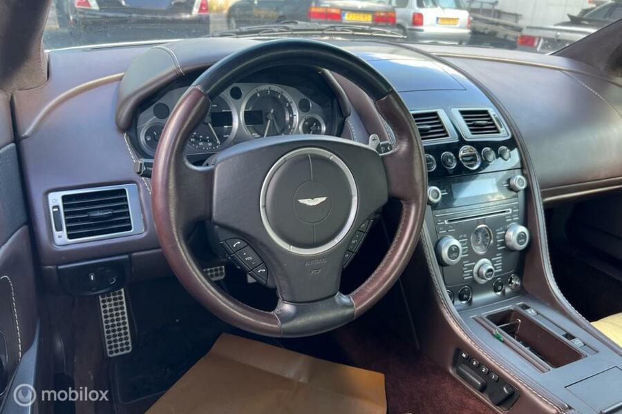Bijzondere Aston Martin V8 Vantage 4.7 V8