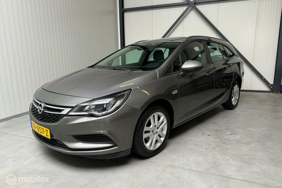 Opel Astra Sports Tourer 1.6 CDTI Business+, Trekhaak, navi.