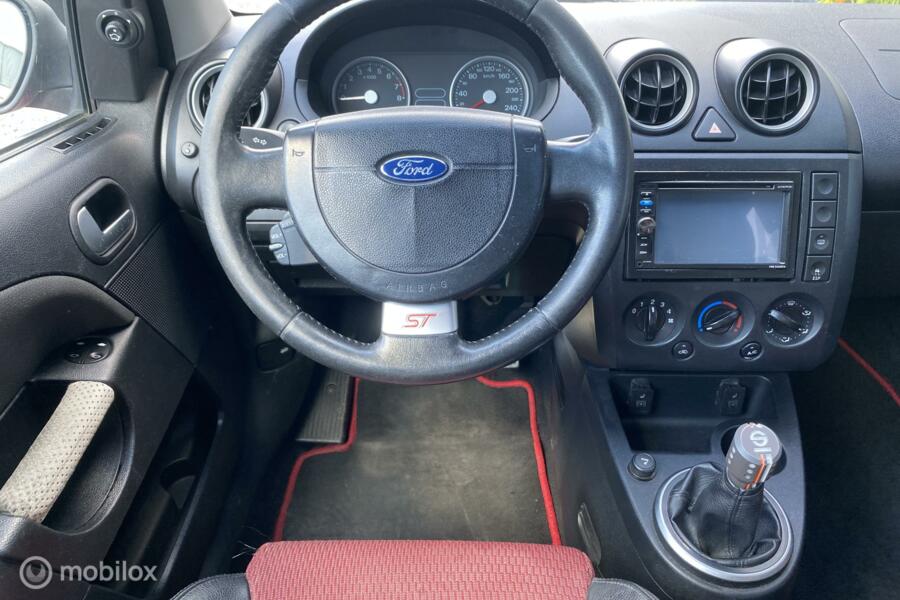 Ford Fiesta 2.0-16V ST Nwe APK!