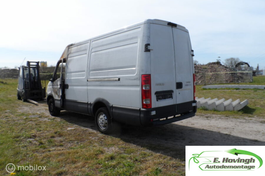 Diverse onderdelen Iveco Daily V 35 S 15 motorcode F1AE3481C