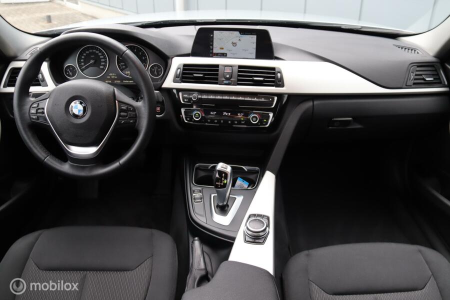 BMW 3-serie 320i Executive