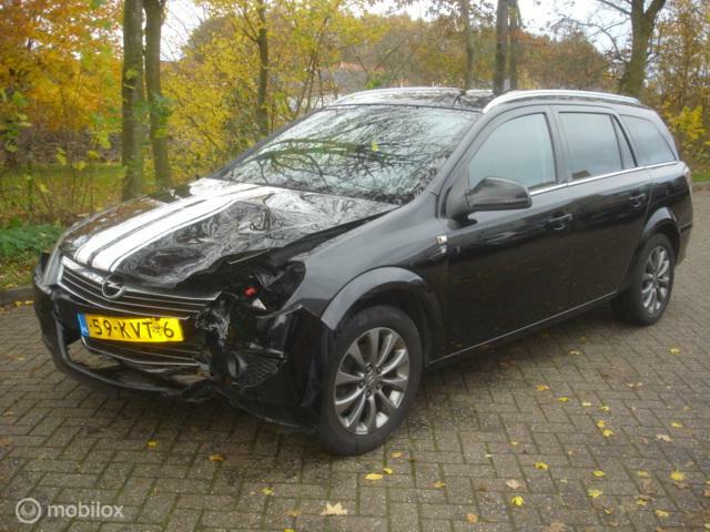 Opel Astra Wagon 1.6 111 years Edition  Airco Voorschade