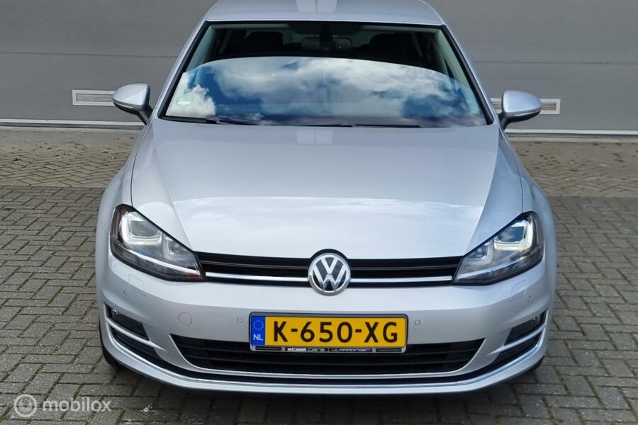 Volkswagen_Golf_1.2_TSI_Business_Edition✅DSG✅Apk✅