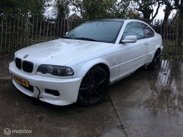 BMW 3-serie 323i Coupe export of project