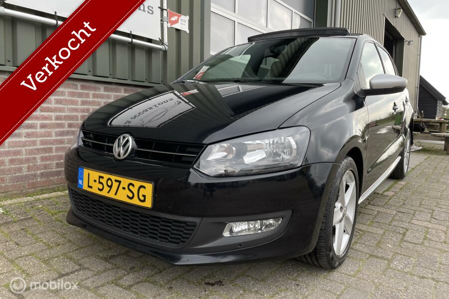 Volkswagen Polo 1.2 Black Edition, Panoramadak, Nieuwe APK !