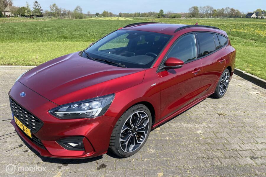 Ford Focus Wagon 1.0 EcoBoost ST Line Business