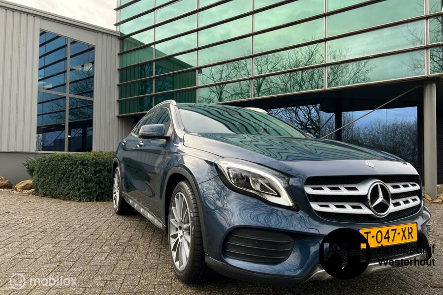 Mercedes GLA-klasse 180 Business Solution AMG Limited Automaat panorama fabrieksgarantie