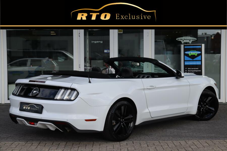 Ford Mustang Convertible 2.3 EcoBoost 27.093 KM NAP