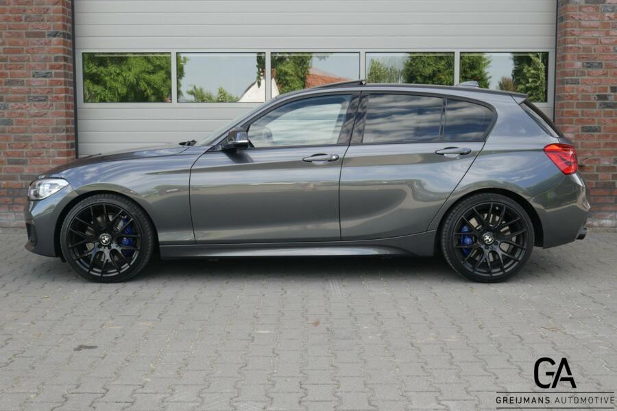 BMW 1-serie M135i xDriveCentennial Executive