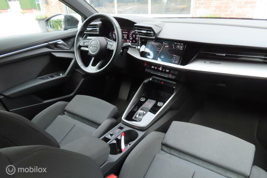 Audi A3 Sportback 35 TFSI Business edition, Virtual Cockpit, Automaat, 17 Inch Lmv