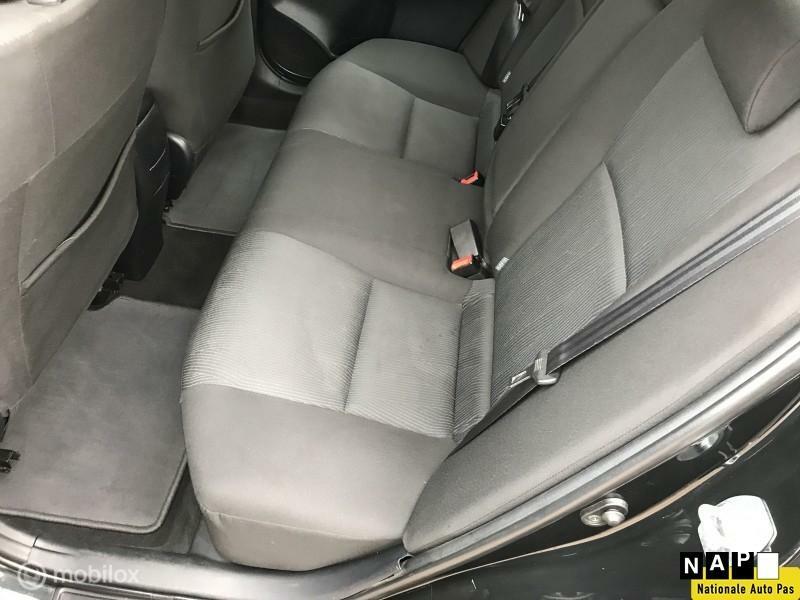 Toyota Avensis 1.6 VVTi Comfort * AIRCO *