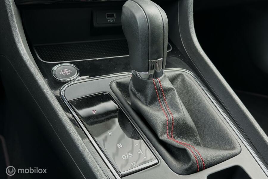 Seat Leon ST 1.5 TSI FR Panodak Navi Carplay Vitrual Trekhaak Beats
