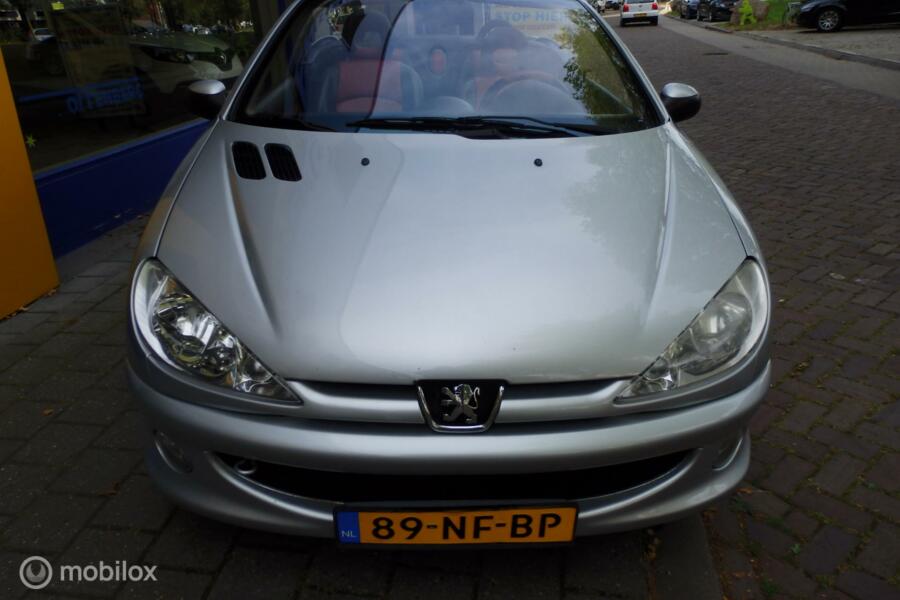 Peugeot 206 CC 1.6-16V  als nieuw,,,,,