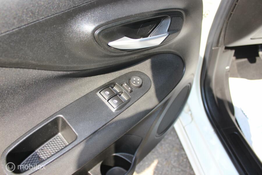 Fiat Punto 1.4 Sport 105 pk   3 deurs airco pdc lm velgen