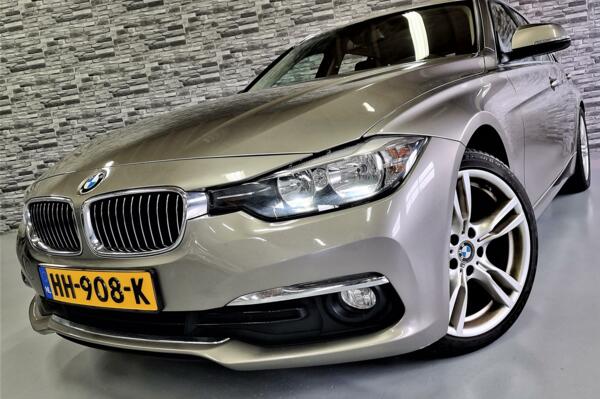 BMW 3-serie Touring 320d EDE Corporate Lease Luxury Automaat