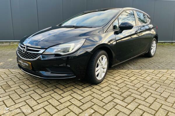 Opel Astra 1.0 Business+/Navi/Cruise/apk 1-2025