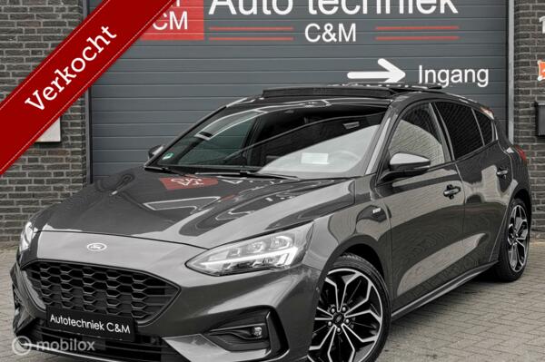 Ford Focus 1.0 EcoBoost ST Line/Pano/Headup/Camera/Sync/ACC