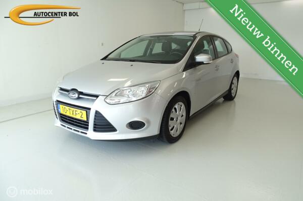 Ford Focus 1.0 EcoBoost Trend, airco, nw distr riem.