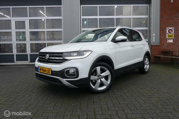 Volkswagen T-Cross 1.5 TSI Style Business Led, stoelverwarming, acc, climate.