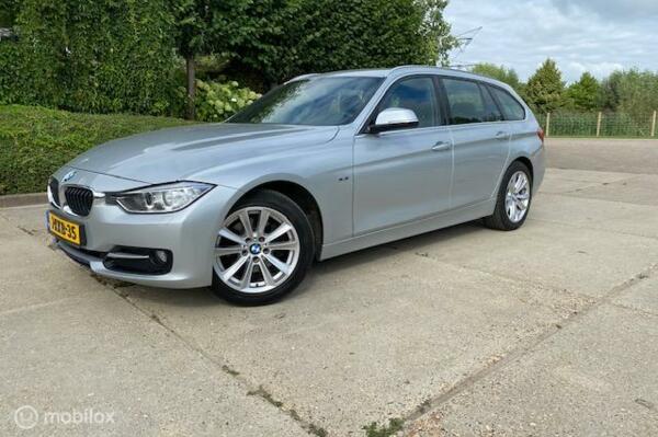BMW 3-serie Touring 320d Upgrade Edition