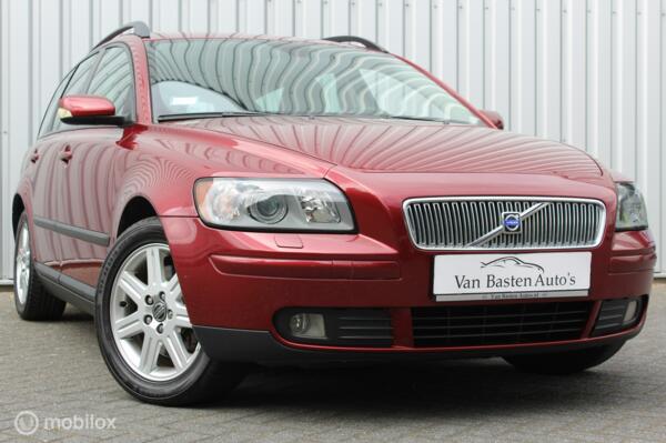 Volvo V50 2.4 Momentum | 140pk | 1 eig | Dealer | Youngtimer | Clima | Cruise | 101.000km |
