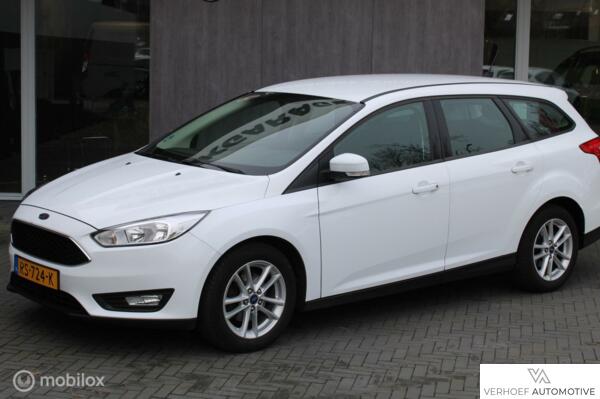 Ford Focus Wagon lease edition apple 1.0 Lease Edition