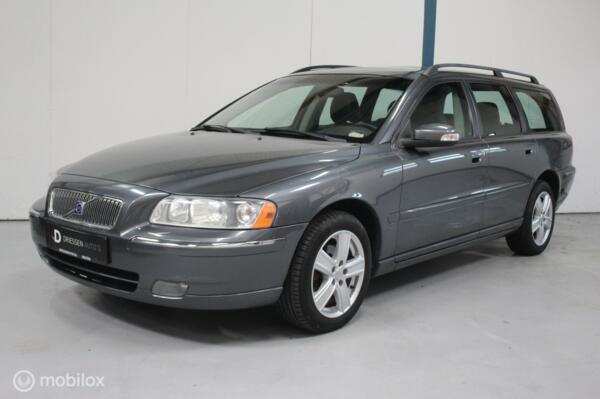 Volvo V70 2.5T Edition Classic AUTOMAAT / LEER / YOUNGTIMER