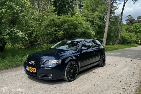 Audi A3  1.6 Attraction Pro Line Sport 18 Inch