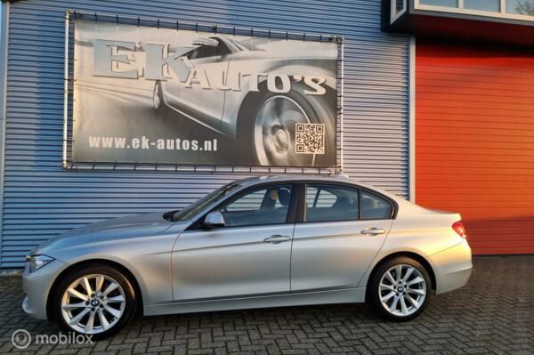 BMW 3-serie 320i Upgrade Edition 184pk Automaat. NL-Auto.