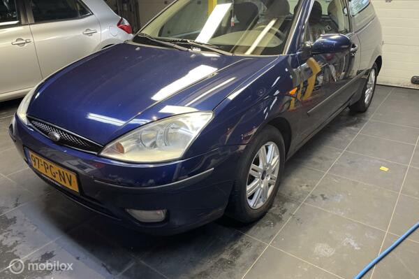 Ford Focus 1.6-16V Ambiente