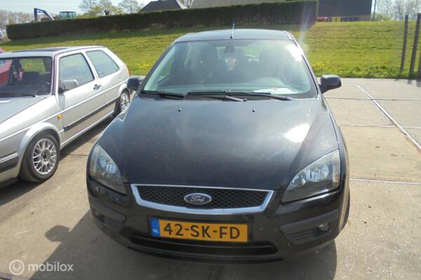 Ford Focus 1.6-16V Ambiente 2004 - 2007