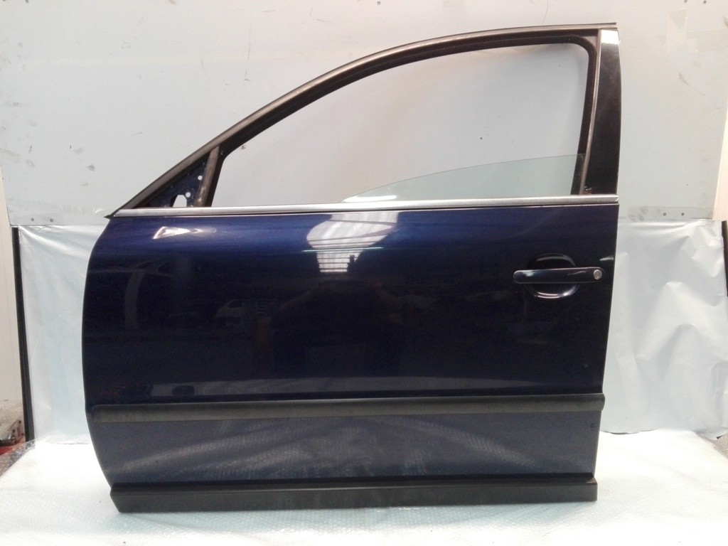 Portier Volkswagen Passat B5 GP ('00-'05) links voor blauw