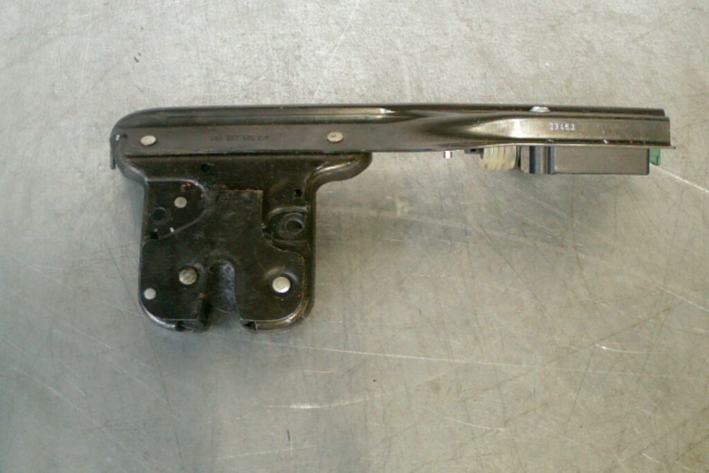 Achterklep slot mechanisme 8N0827505E​ Audi TT 8N ('98-'06)