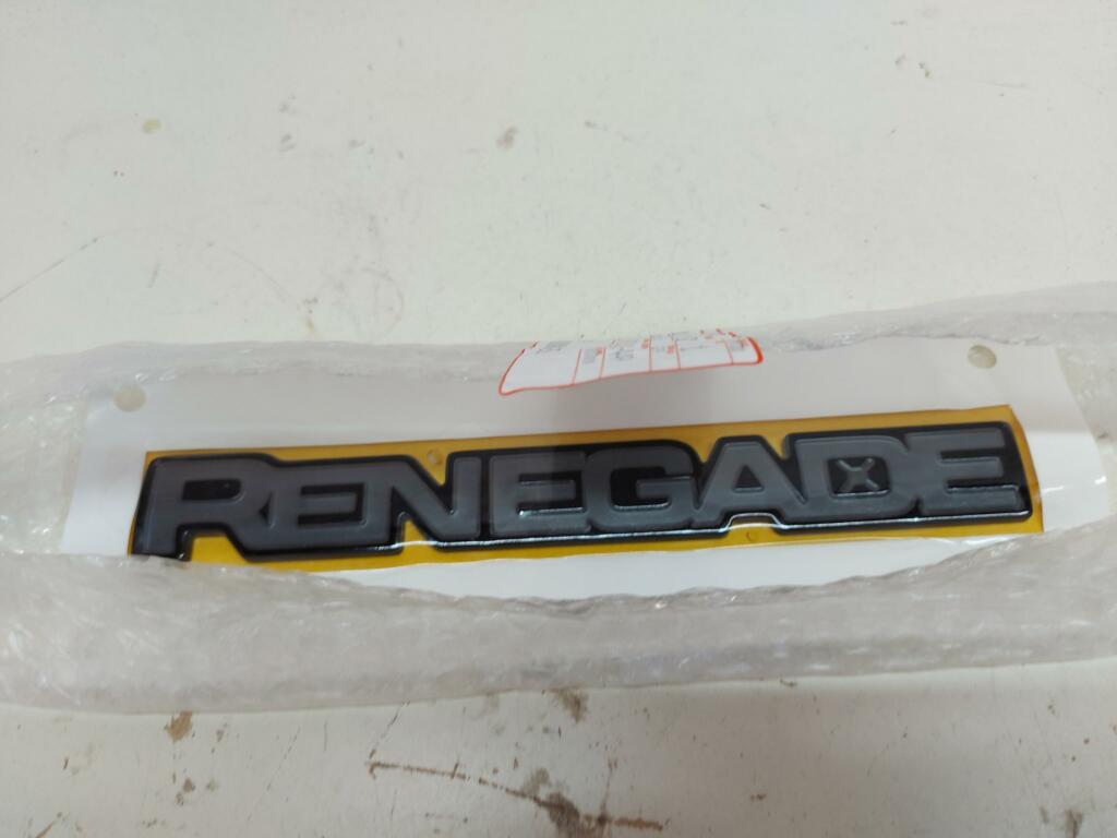 Origineel nieuw 'Renegade' embleem voor Jeep Renegade '14>