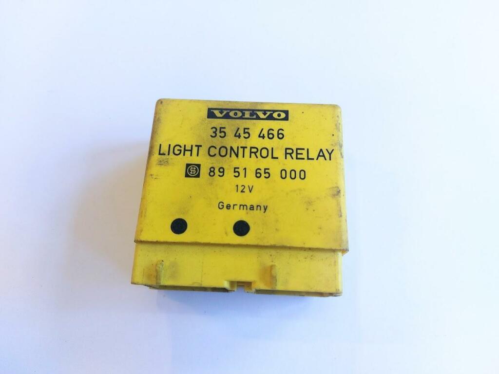 Lamp controle relais Volvo 850 3545466