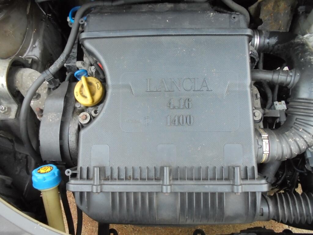 Motorblok  843a1000 Lancia Musa 1.4-16V  ('04-'12) 71751103