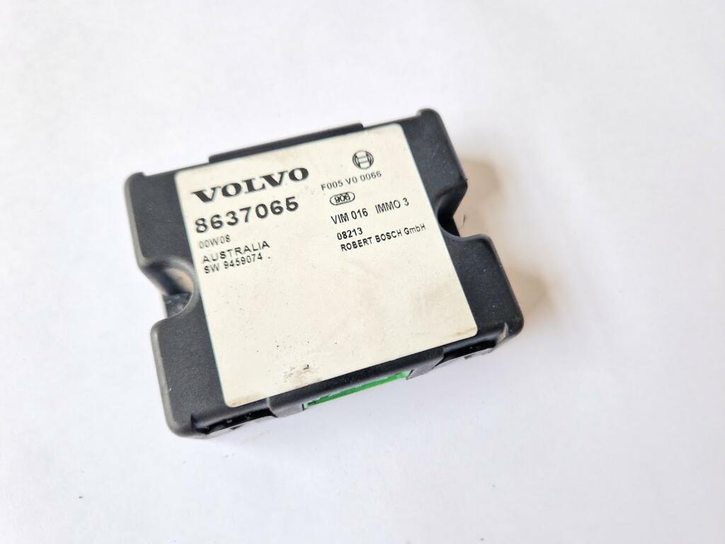 Immobiliser module Volvo V70 I 2.5 D ('97-'00) 8637065