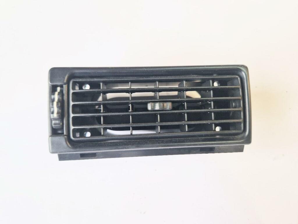 Luchtrooster dashboard zwart Volvo 960 2.5 ('90-'96) 9137282