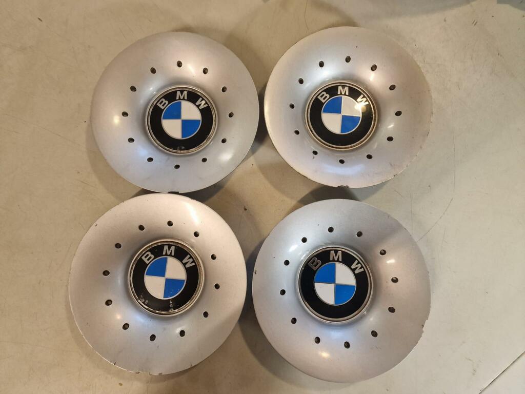 Naafkappen set zilver BMW 5-serie E39 36131092327
