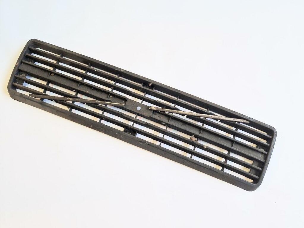 Grille Volvo 340 360 269684