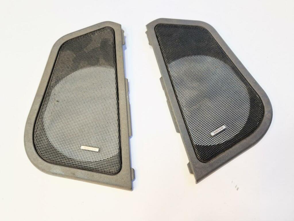 Speaker cover roosters Volvo 480